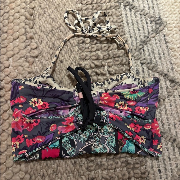 Reversible Maaji Bikini Top - Picture 2 of 4